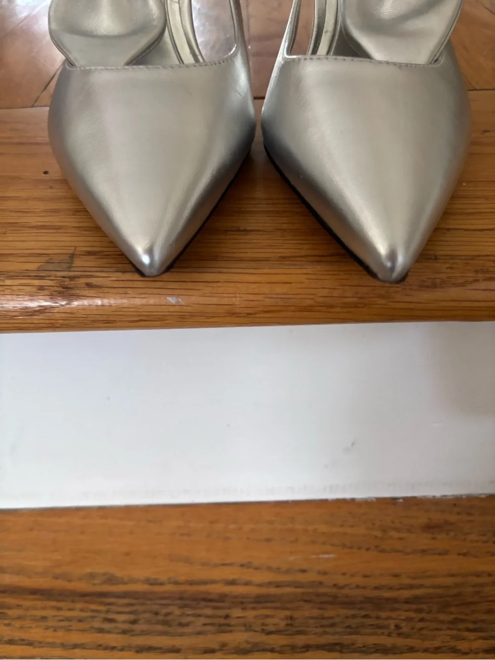 kate spade new york Bunnie Pumps in silver 8.5